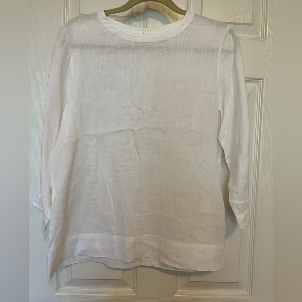 MUJI New white linen top. Long sleeves. Size M